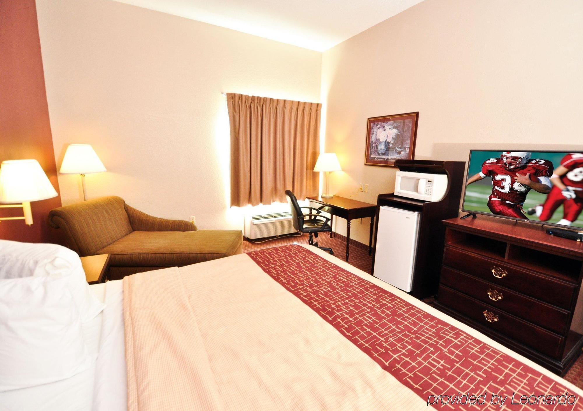 Red Roof Inn Carrollton Экстерьер фото