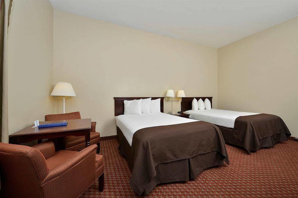 Red Roof Inn Carrollton Экстерьер фото