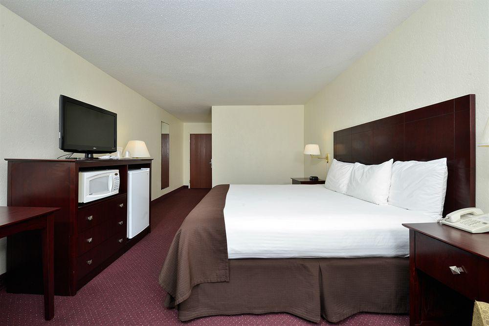 Red Roof Inn Carrollton Экстерьер фото